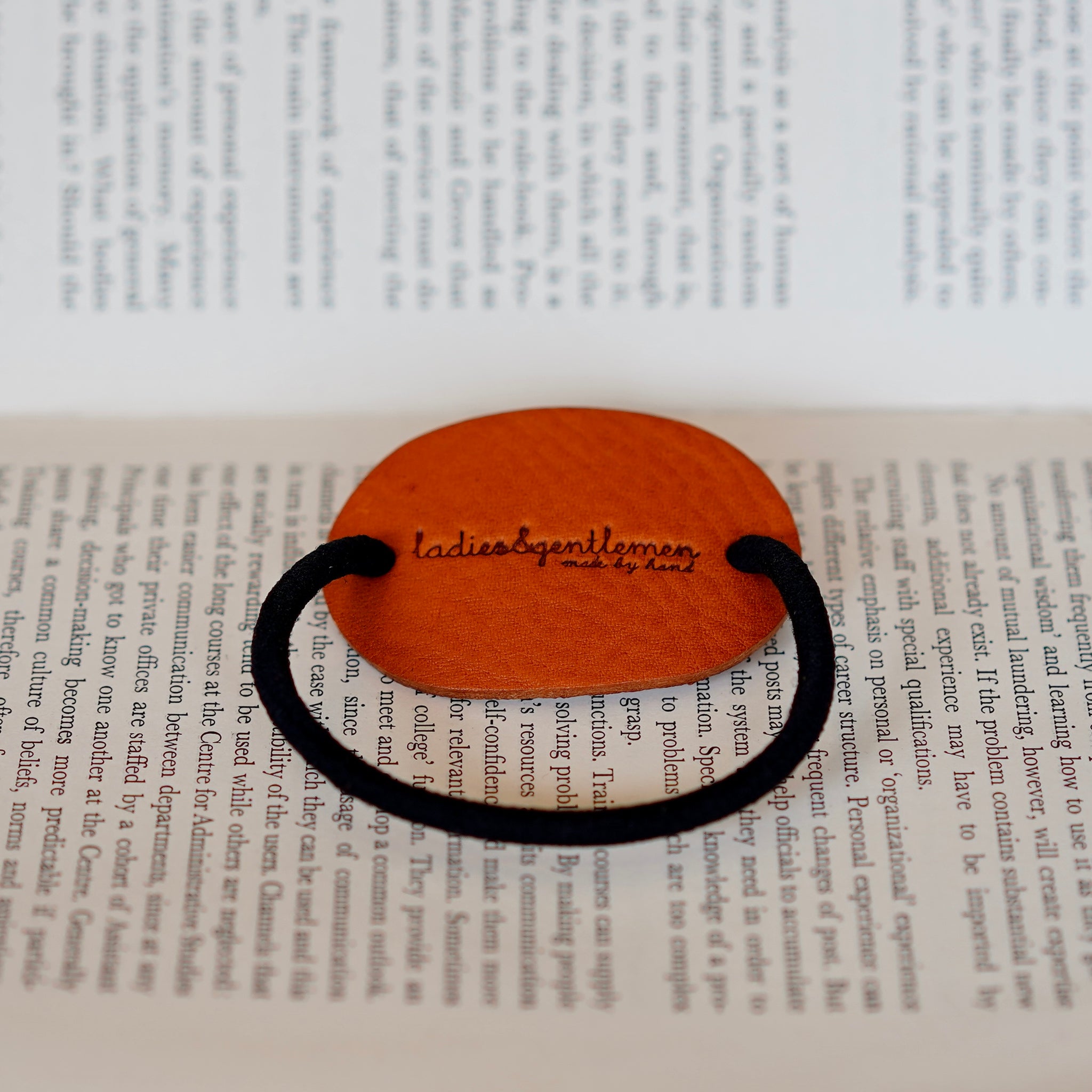 ヘアゴム ヘアアクセサリー 可愛い ポニーフック 革 レザー レディ