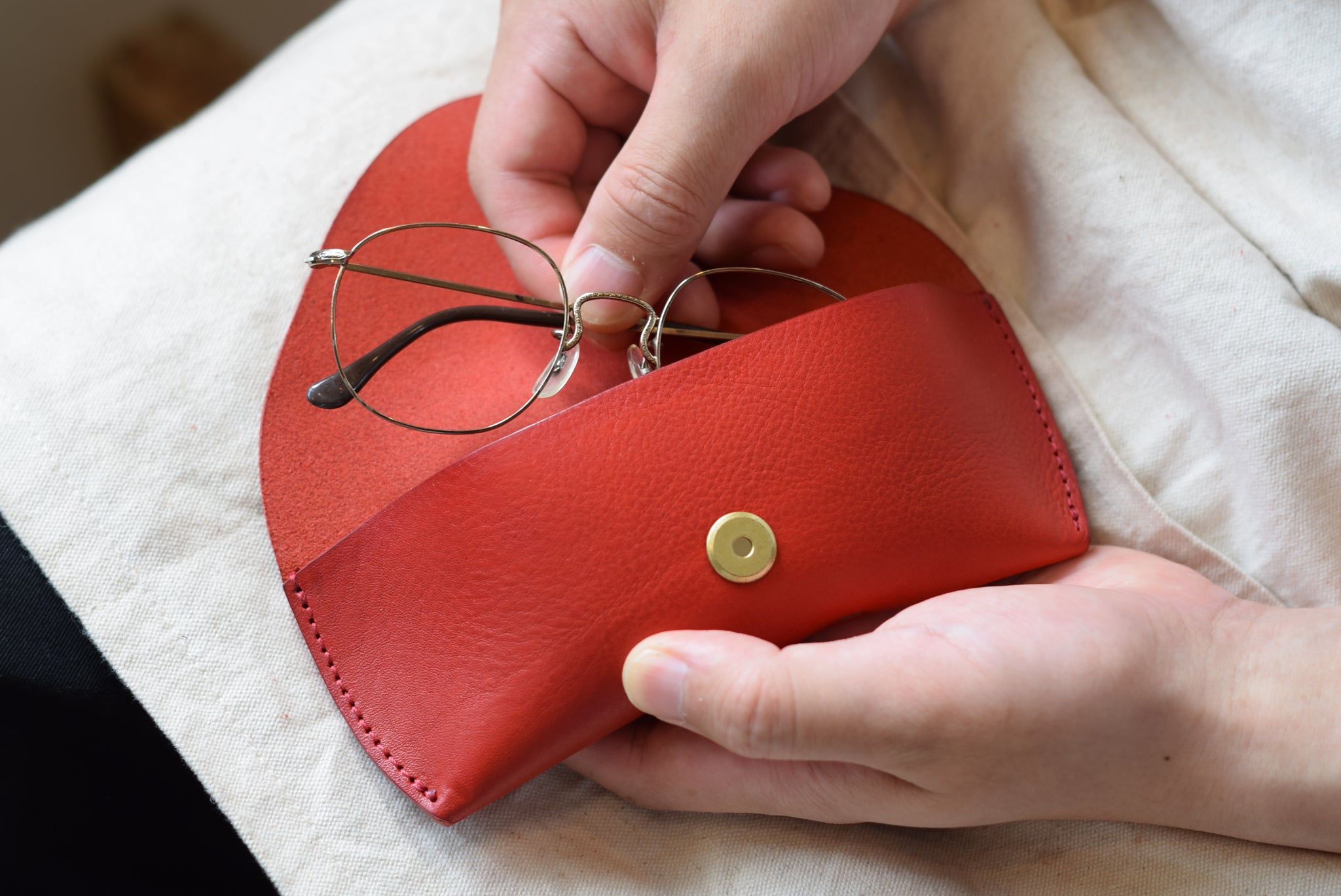 メガネケース/眼鏡入れ/革/ 本革/革鞄/革財布/革小物/LADIES&GENTLEMEN